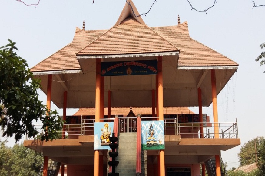 अय्यप्पा मंदिर में अष्टनाग की पूजा 