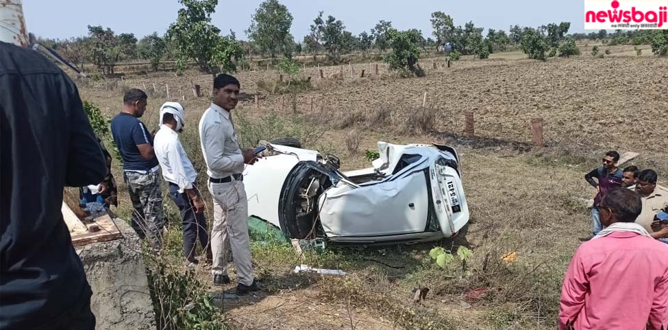 बिलासपुर में हुए सड़क हादसे में आबकारी अफसर की मौत हो गई है.